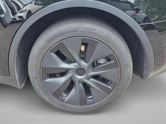 Used 2025 Tesla Model Y Long Range AWD/4WD image 13