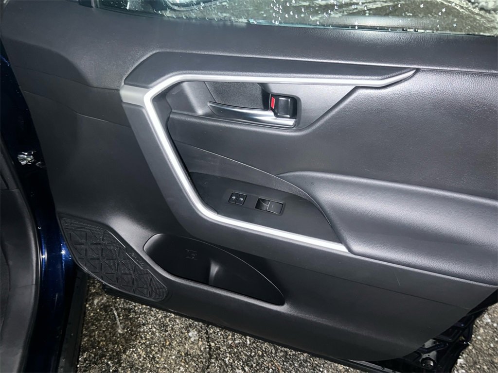 Used 2024 Toyota RAV4 XLE image 17