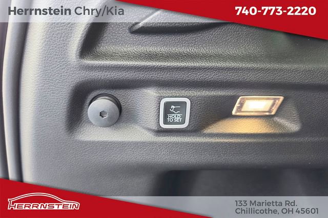 New 2026 Jeep Grand Cherokee L Laredo AWD/4WD image 28