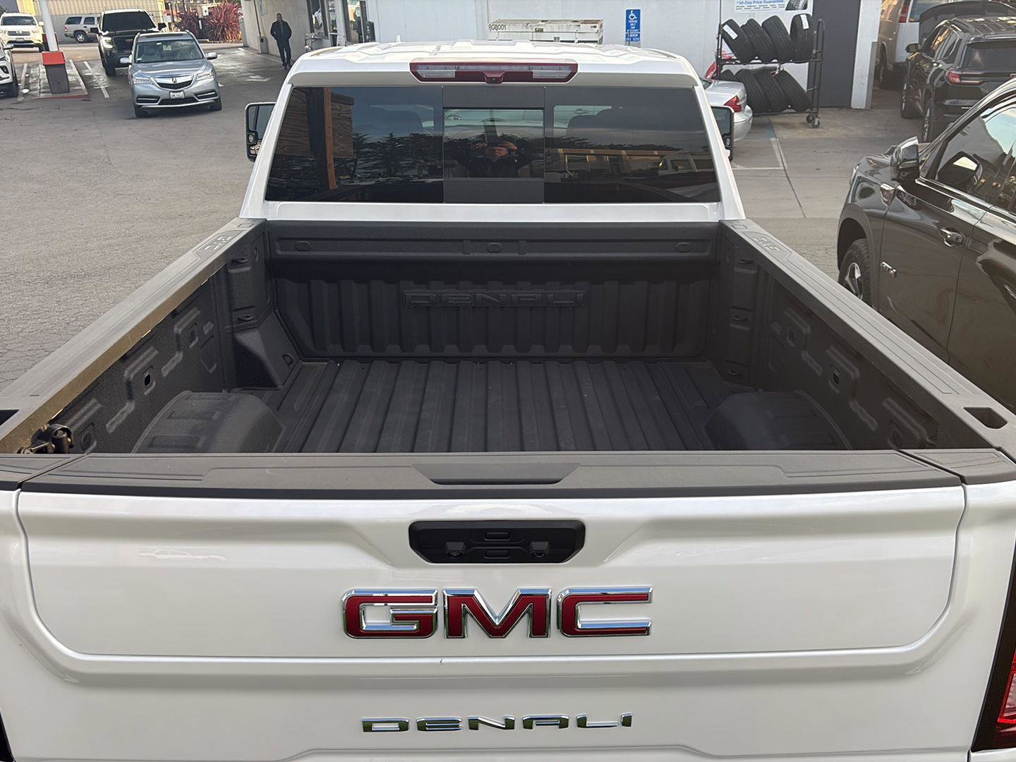 Used 2023 GMC Sierra 2500 Denali image 7