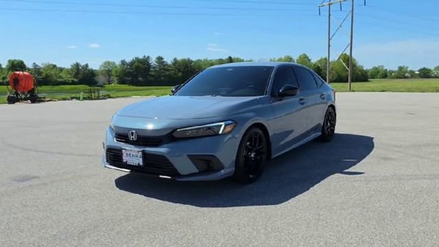Used 2023 Honda Civic Sport image 3