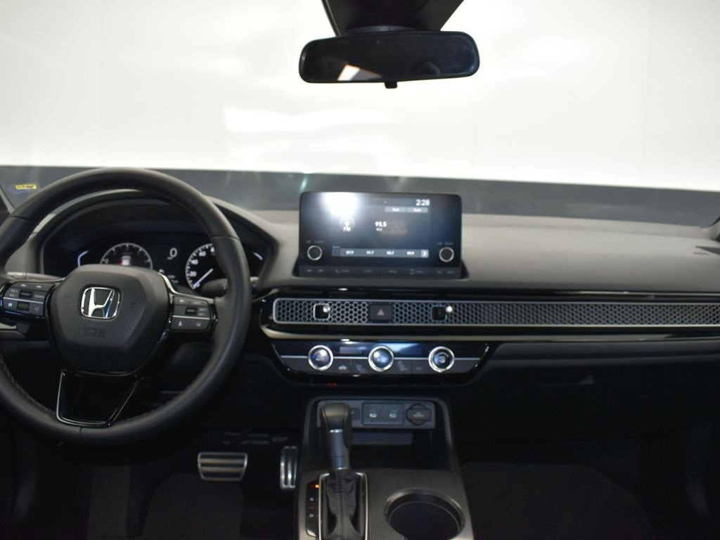 Used 2025 Honda Civic Sport image 19