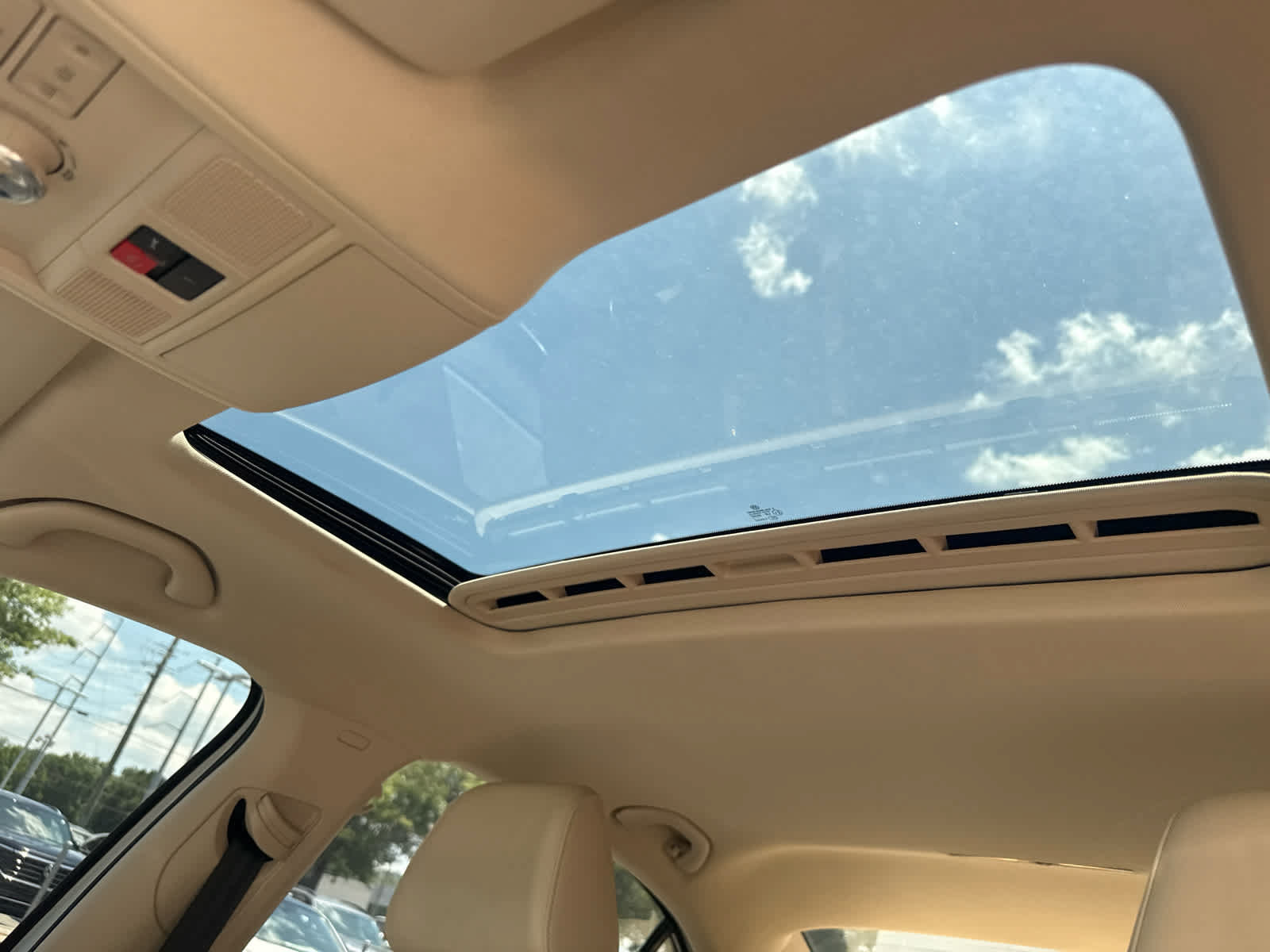 Used 2017 Volkswagen Jetta SEL FWD image 39