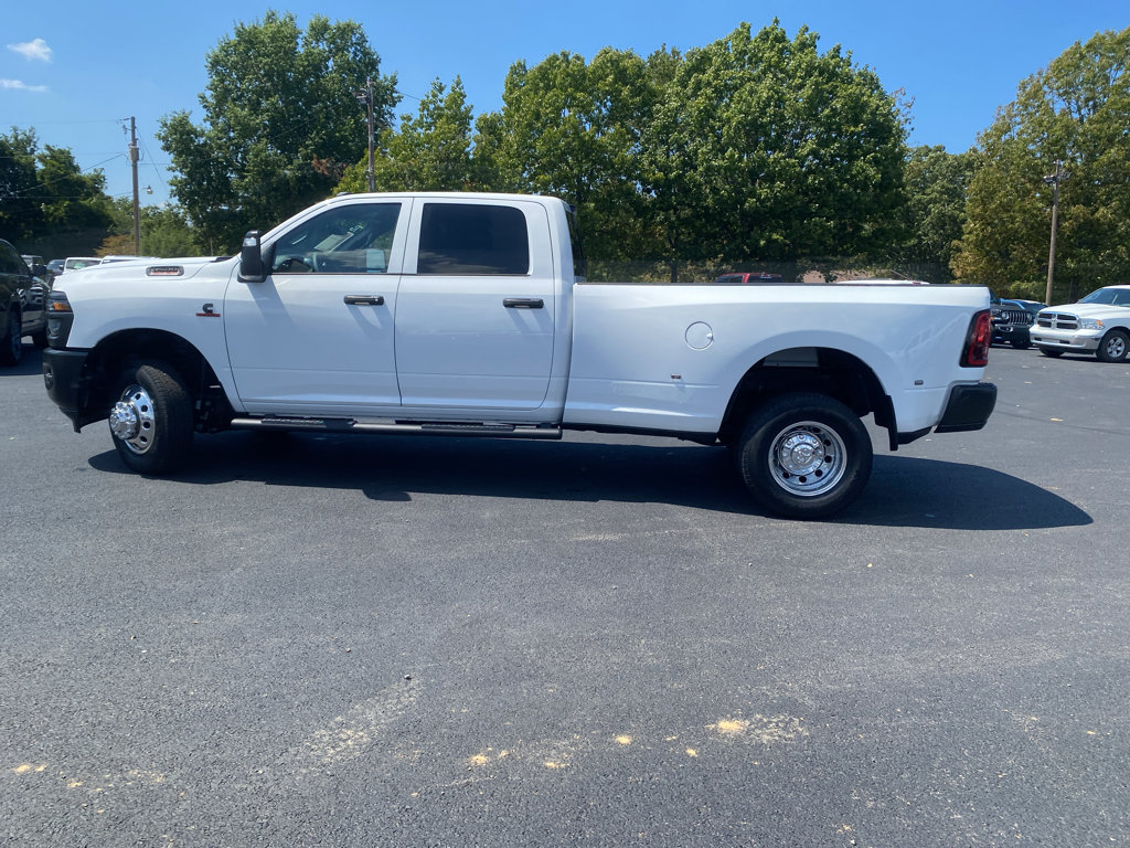 New 2026 RAM 3500 Tradesman AWD/4WD image 8