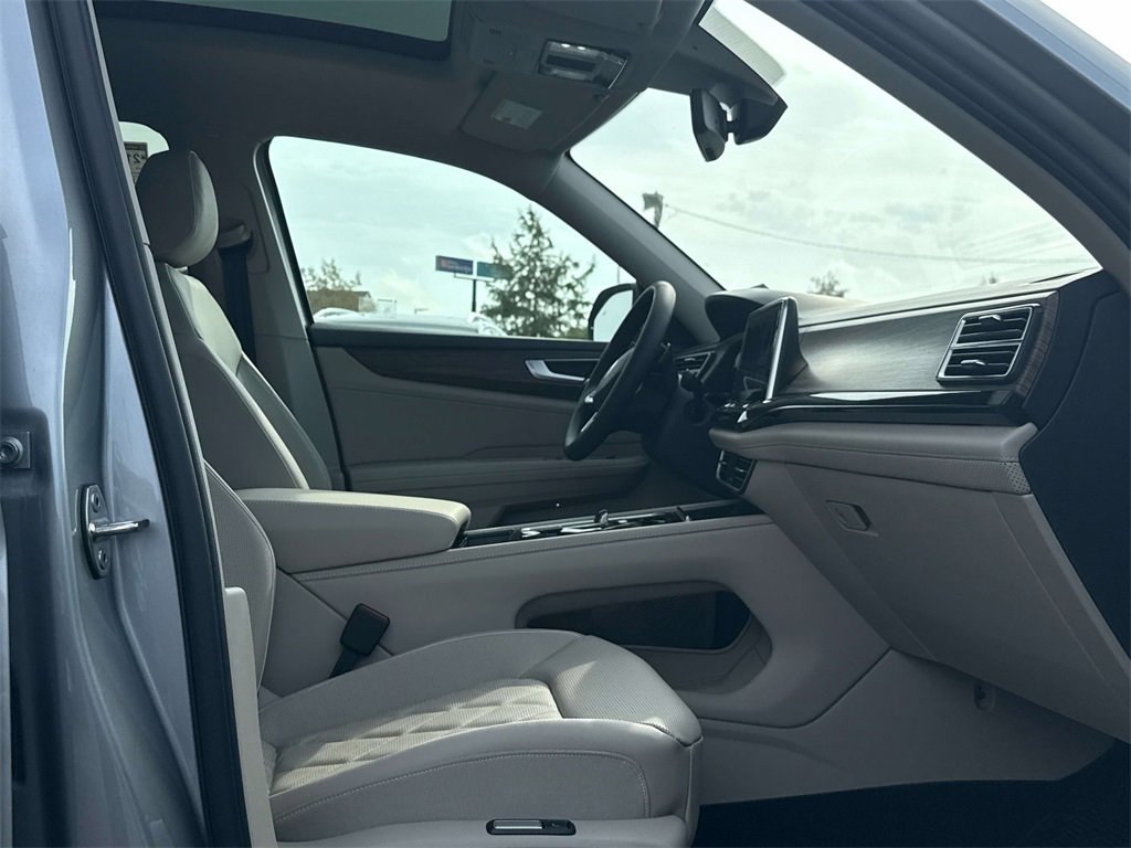 New 2026 Volkswagen Atlas SEL Premium R-Line image 13