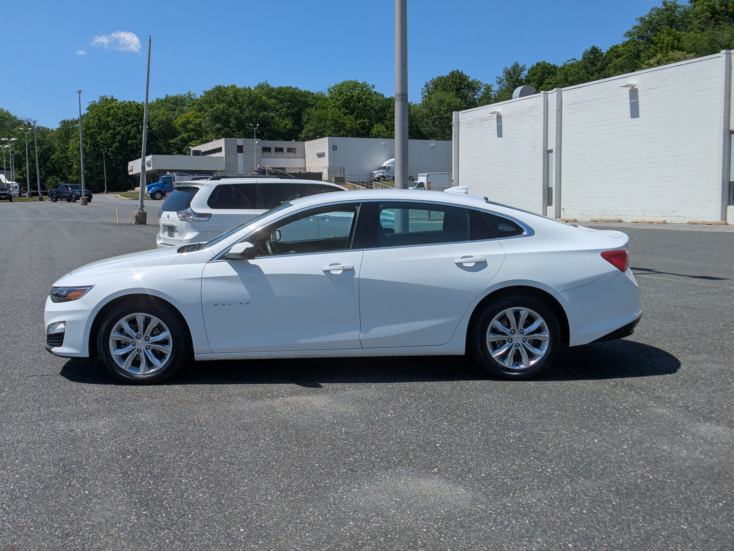 Used 2024 Chevrolet Malibu LT FWD image 5