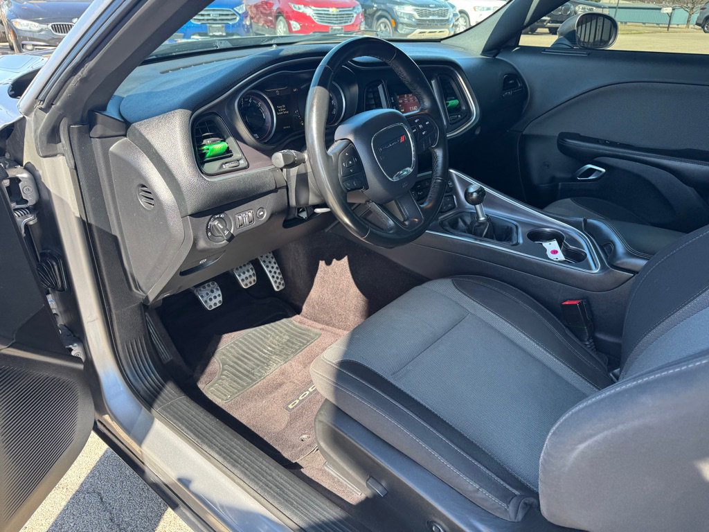 Used 2016 Dodge Challenger R/T w/ Cold Weather Group image 18