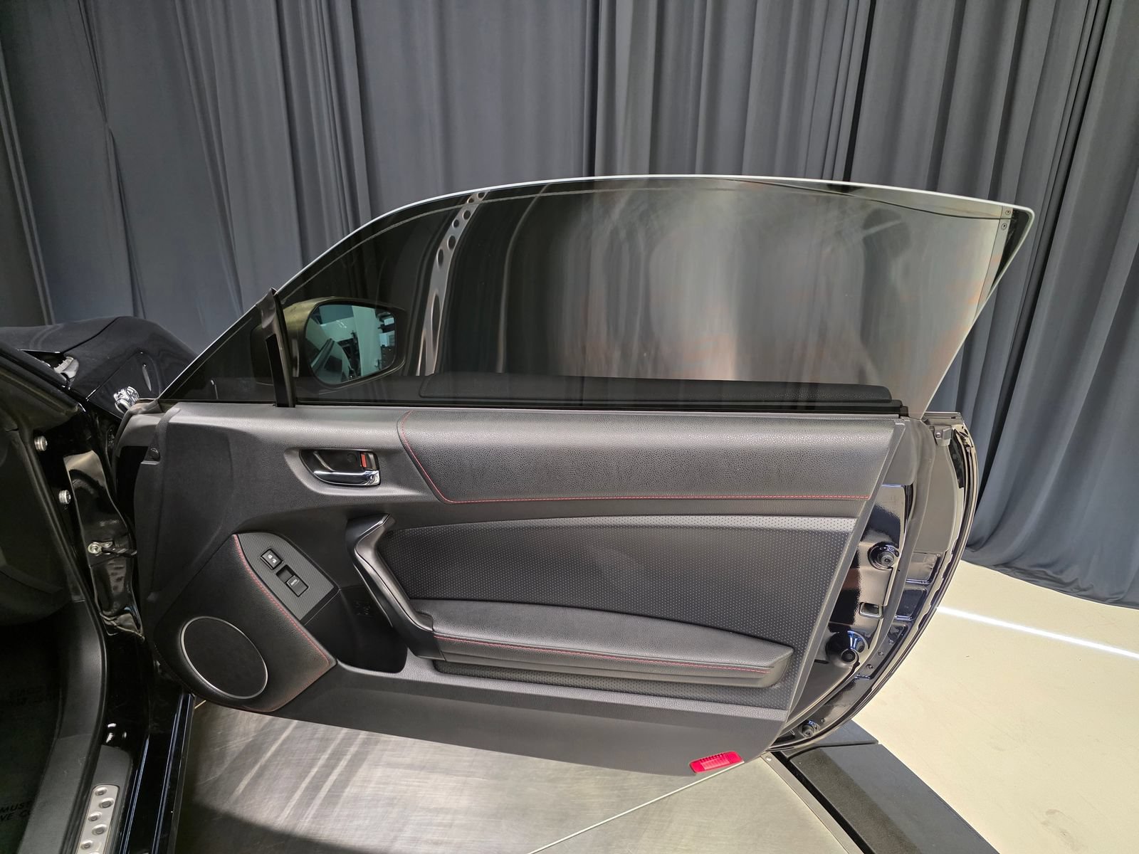 Used 2016 Scion FR-S RWD image 32