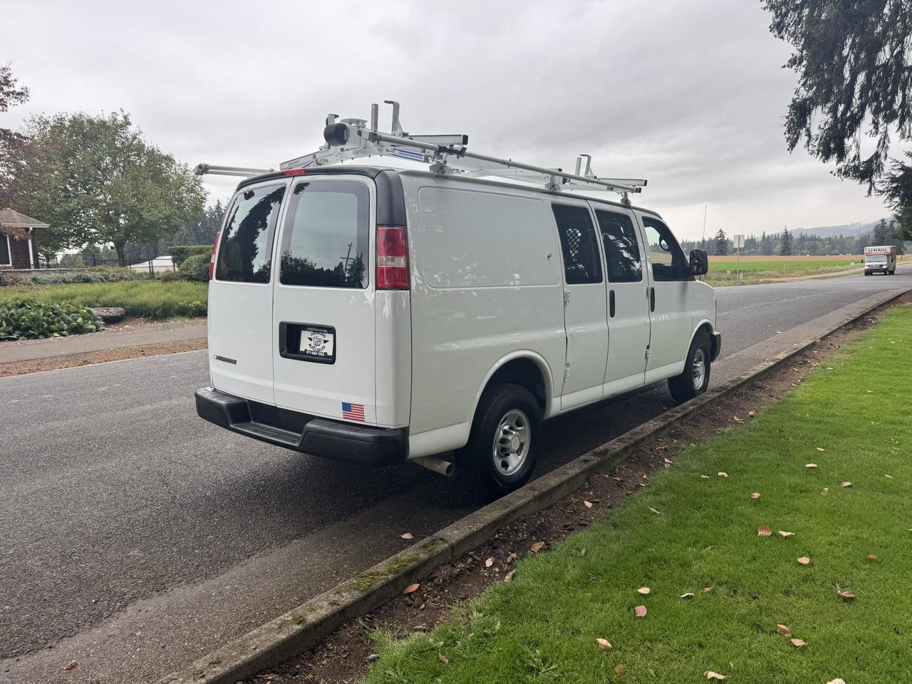 Used 2014 Chevrolet Express 2500 RWD image 5