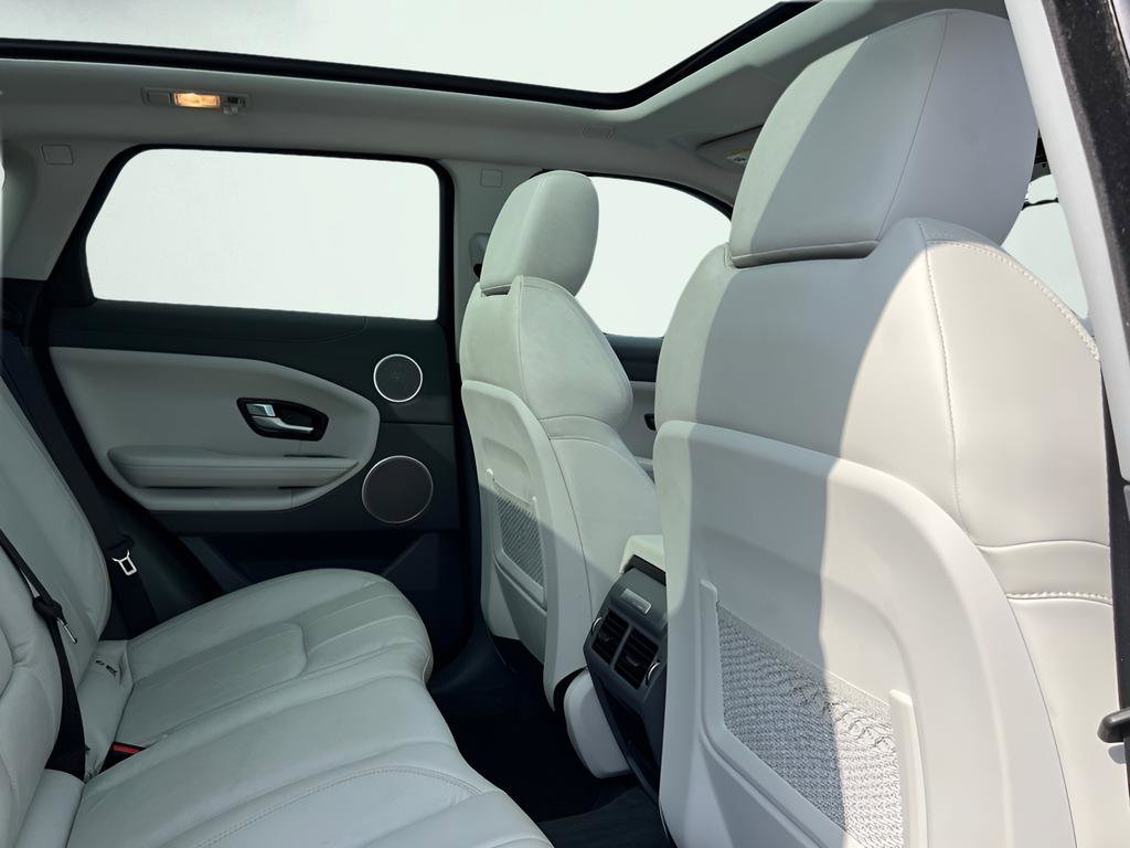 Used 2018 Land Rover Range Rover Evoque SE Premium AWD/4WD image 24