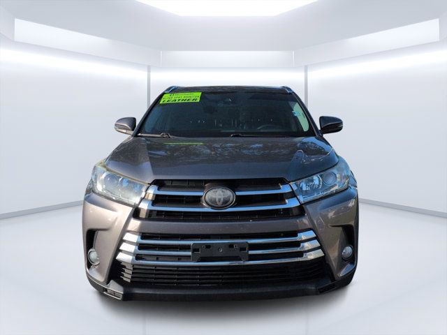 Used 2018 Toyota Highlander Limited FWD image 8