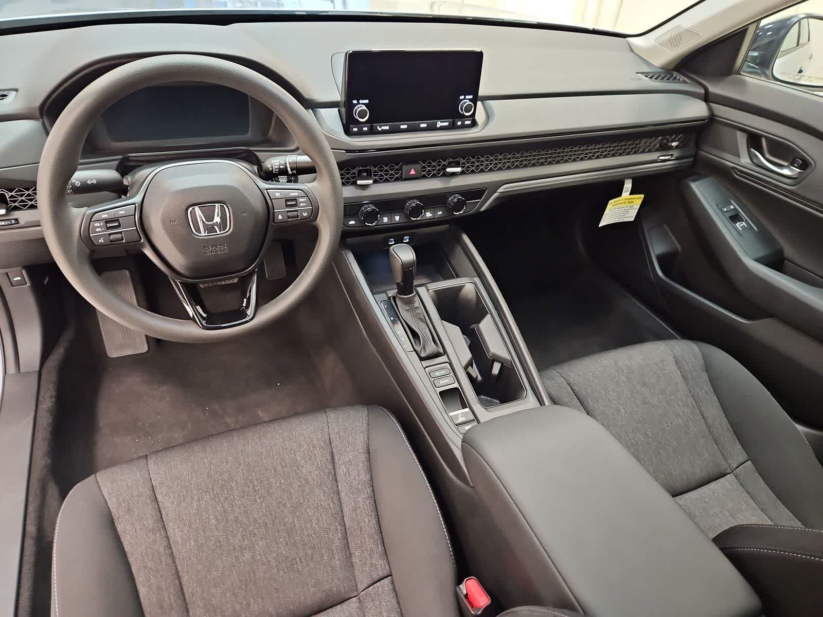 Used 2025 Honda Accord SE image 19