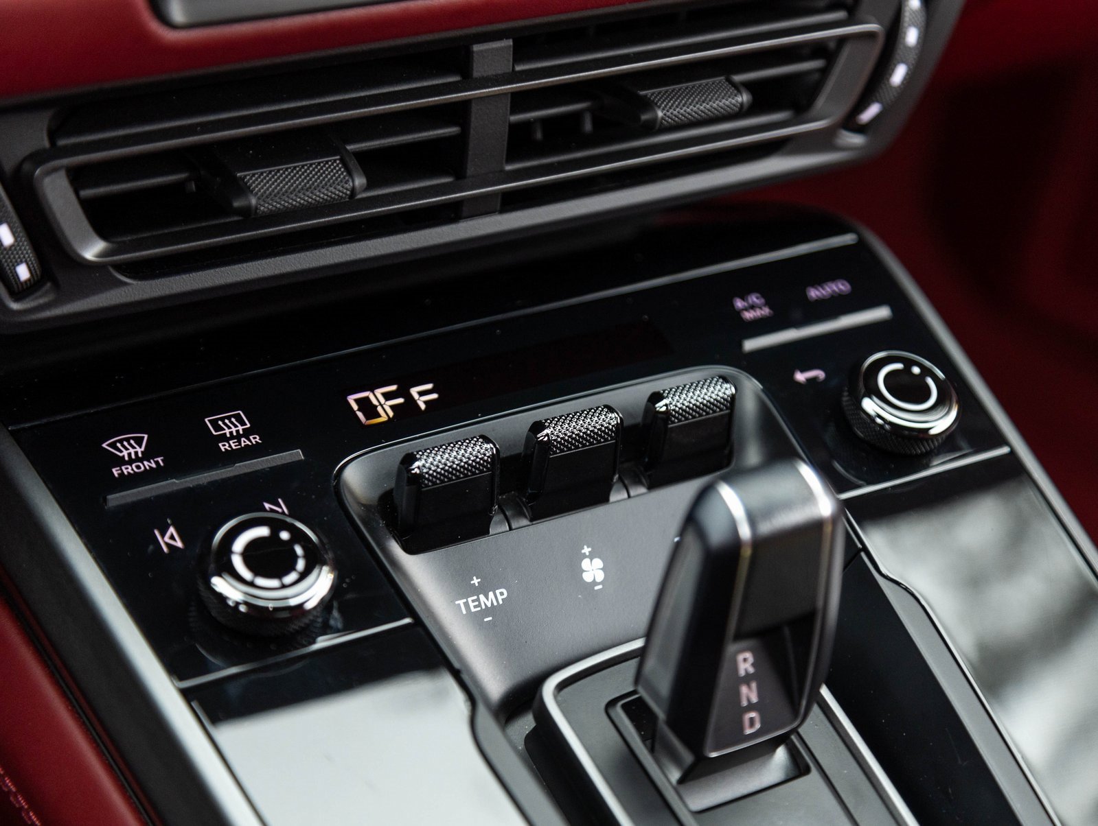 Used 2023 Porsche 911 Carrera image 27