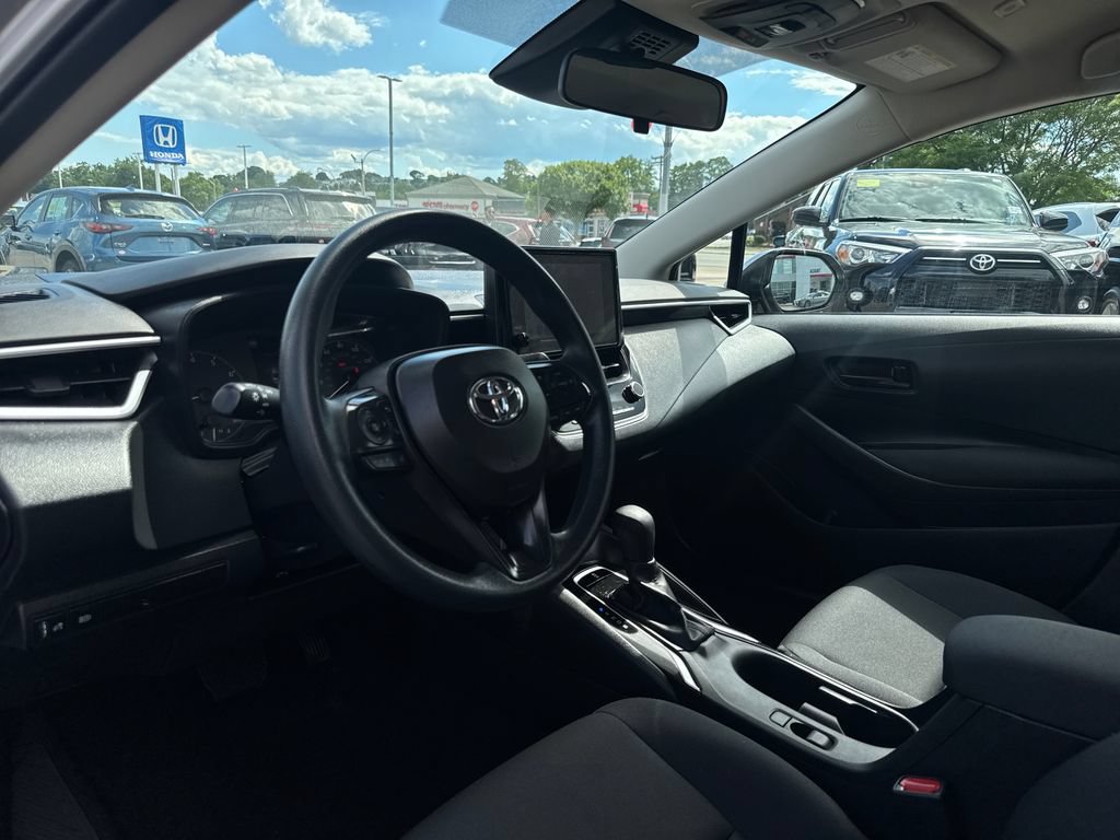 Used 2024 Toyota Corolla LE FWD image 13