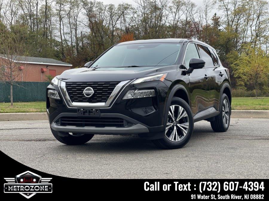 Used 2021 Nissan Rogue SV image 1