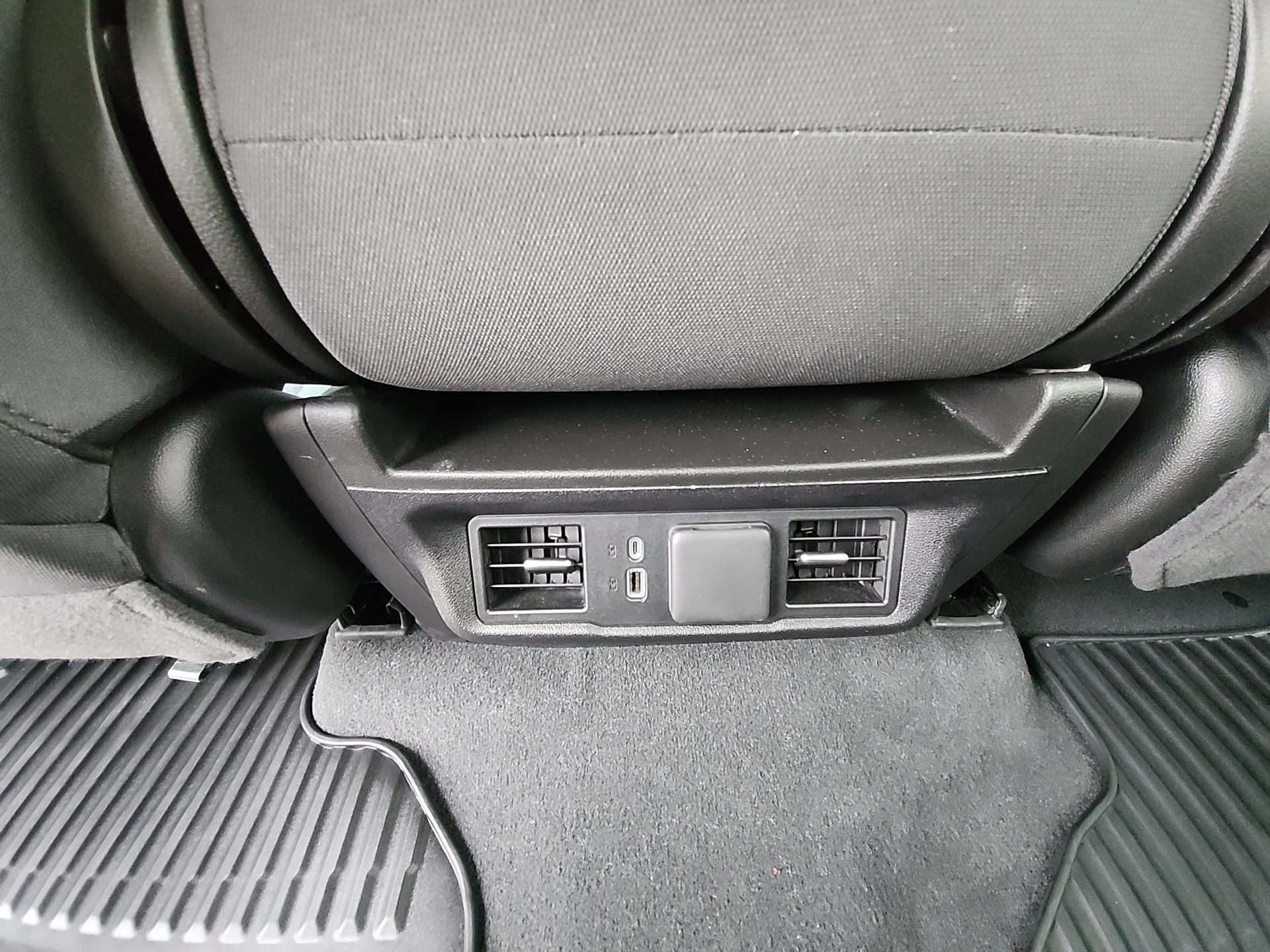 Used 2025 Chevrolet Silverado 2500 LT w/ Convenience Package image 31