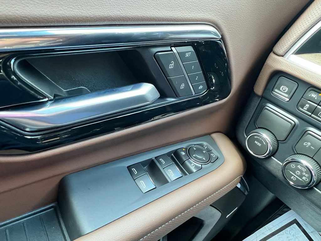 New 2026 Chevrolet Tahoe High Country w/ Sun And Tow Package image 7