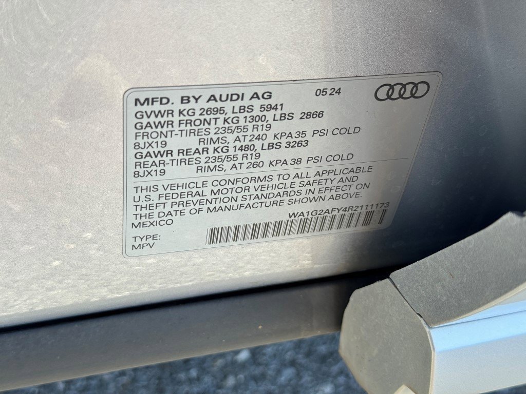 Certified 2024 Audi Q5 e Premium w/ Convenience Package image 35