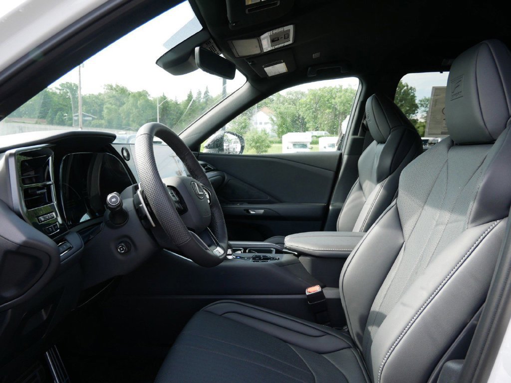 New 2026 Lexus TX 500h AWD w/ Technology Package image 9