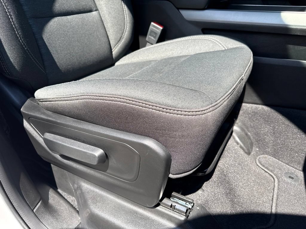 Used 2025 RAM 1500 Big Horn AWD/4WD image 39