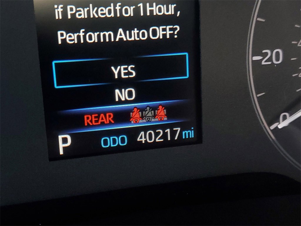 Certified 2023 Toyota Corolla Cross SE image 28