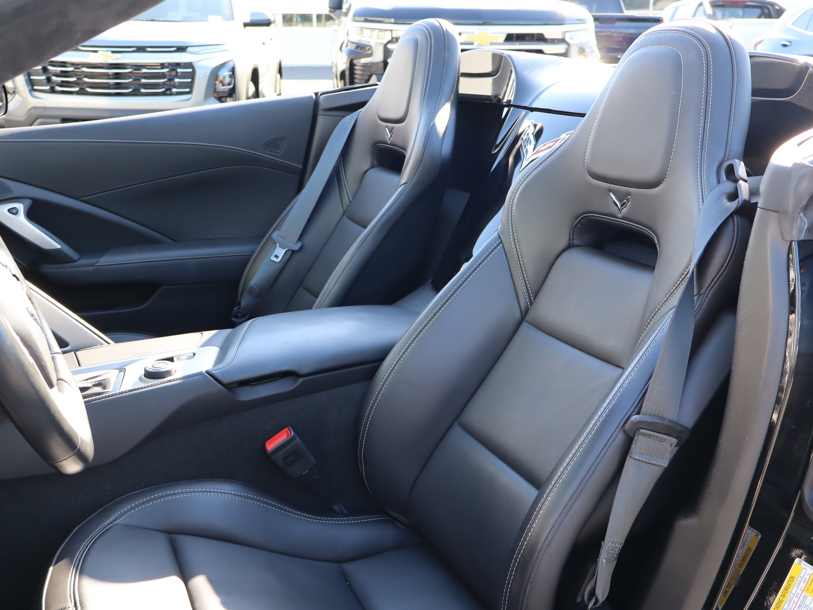 Used 2019 Chevrolet Corvette Stingray Convertible w/ 3LT Preferred Equipment Group RWD image 18