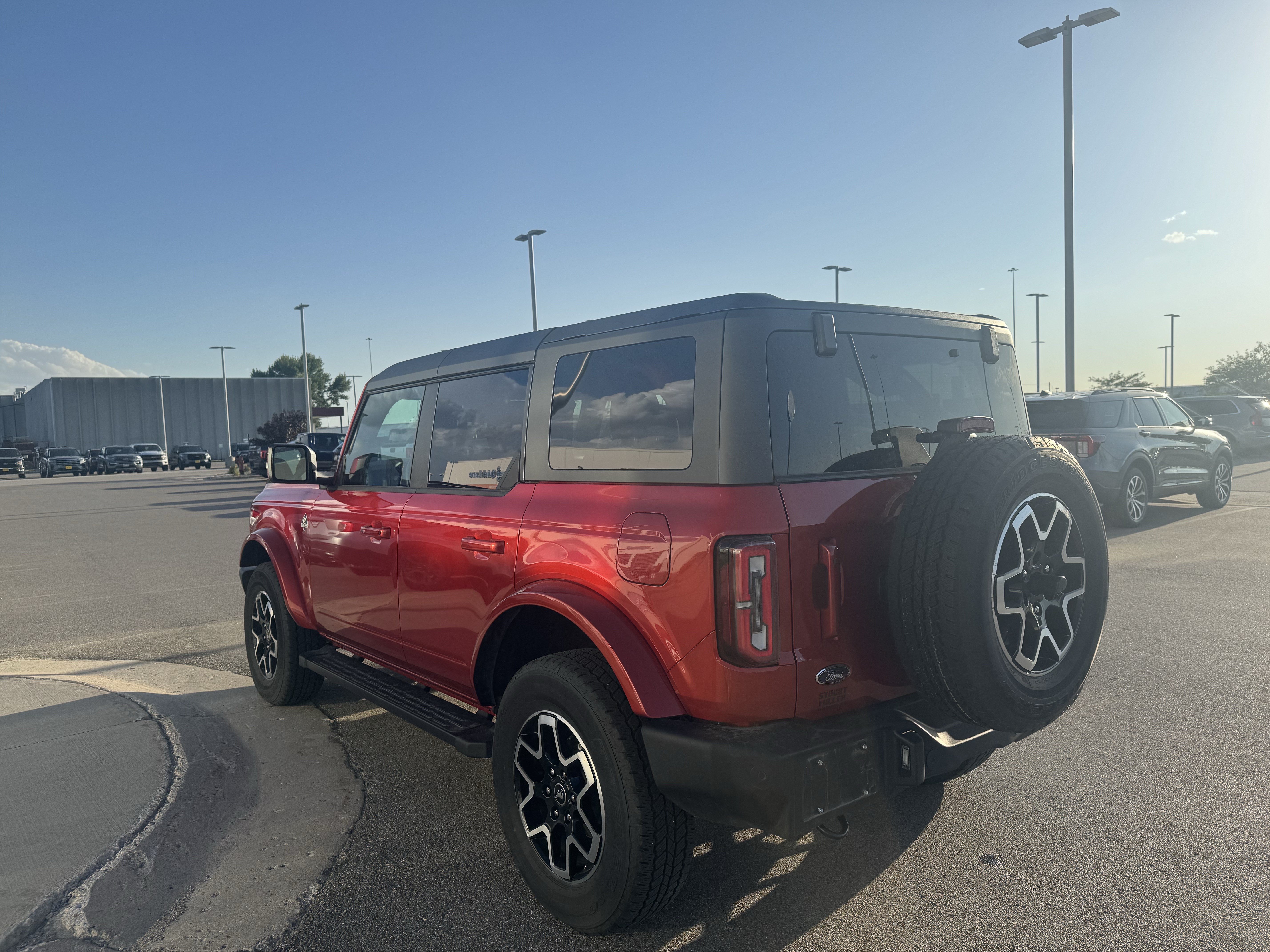 Used 2024 Ford Bronco Outer Banks AWD/4WD image 4