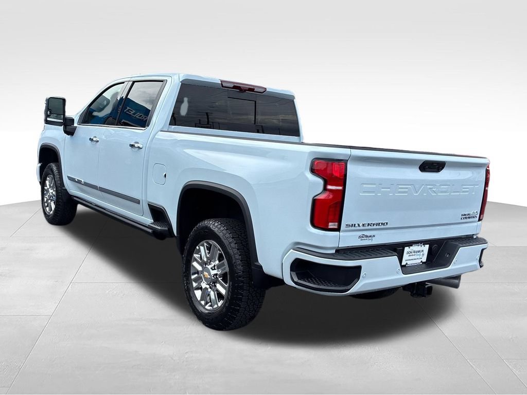 New 2026 Chevrolet Silverado 3500 High Country w/ High Country Premium Package AWD/4WD image 3