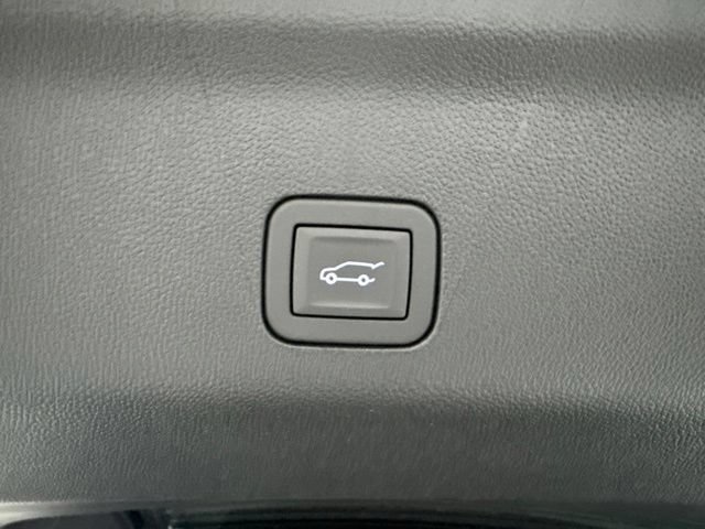 New 2026 Chevrolet Tahoe High Country AWD/4WD image 36
