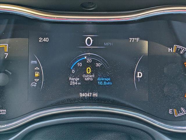 Used 2017 Jeep Grand Cherokee Limited image 10