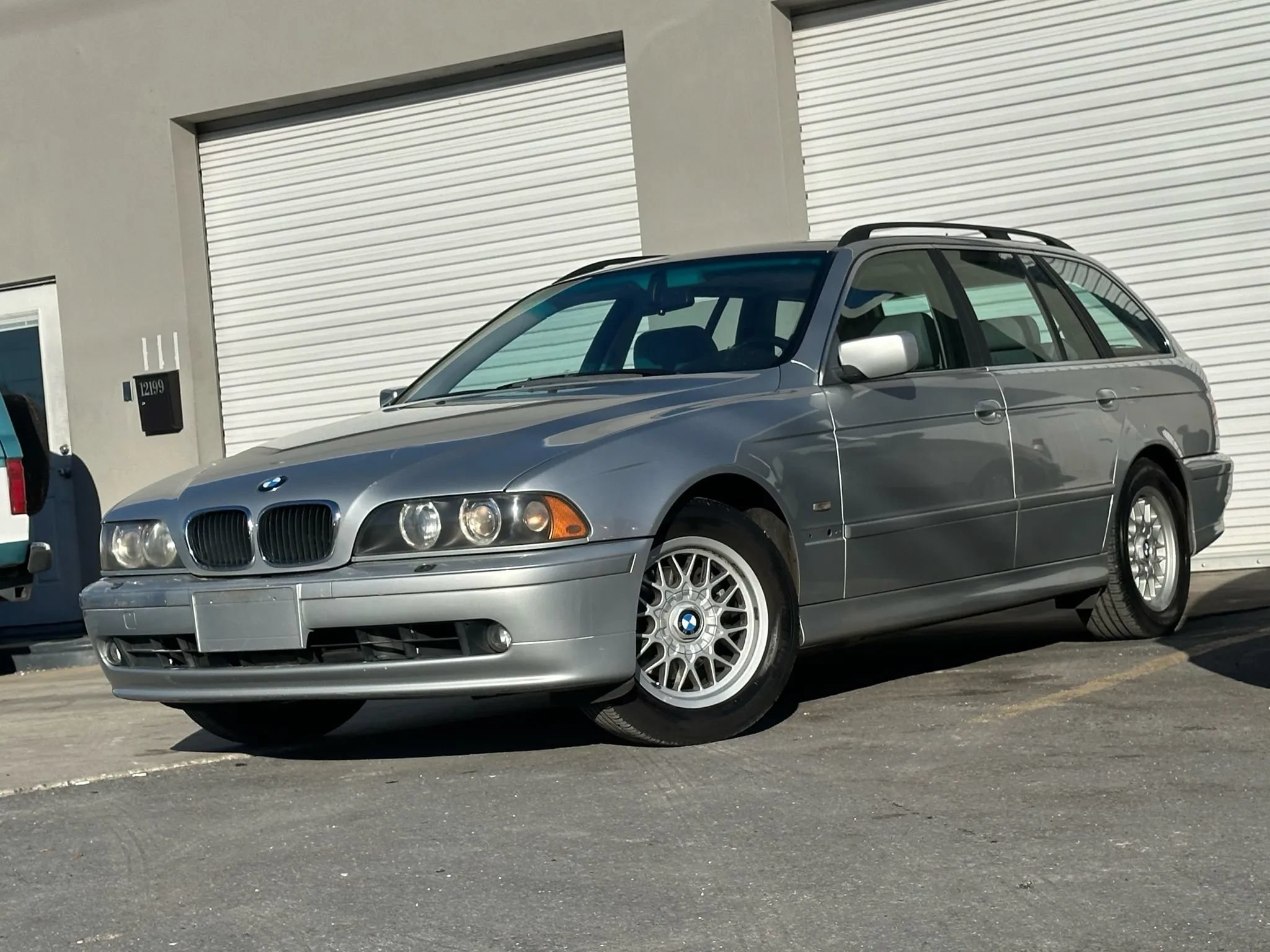 Used 2001 BMW 525i Wagon RWD image 6