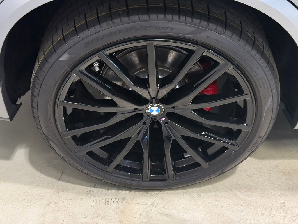 Used 2025 BMW X5 xDrive40i w/ Executive Package image 8