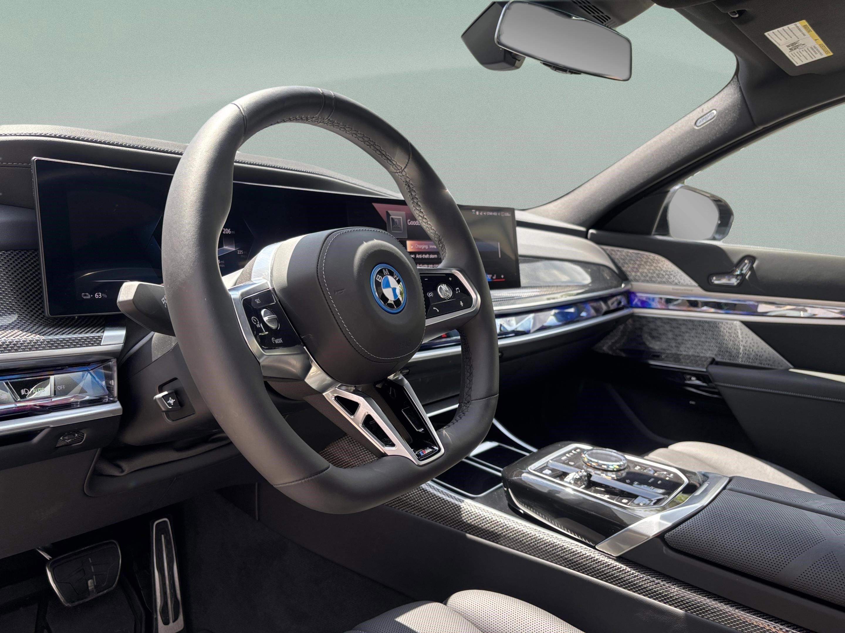 Used 2025 BMW i7 eDrive50 w/ M Sport Package image 20