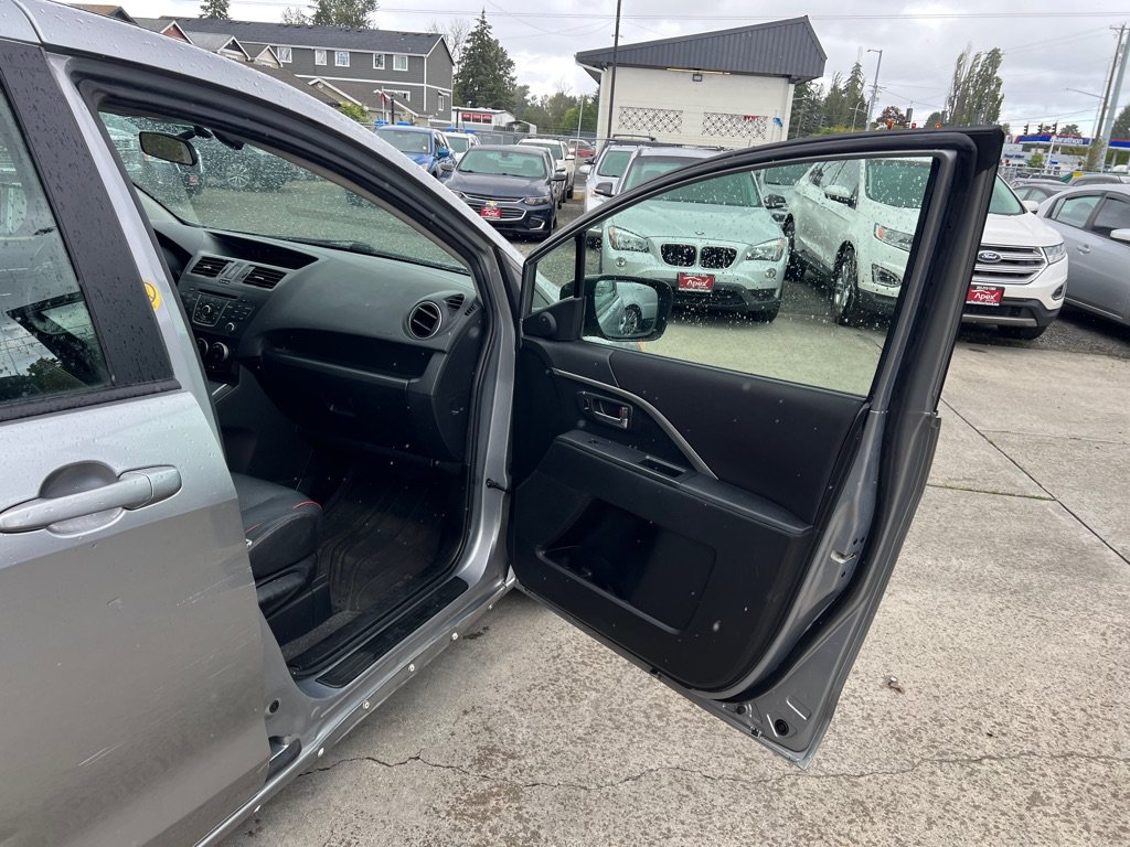 Used 2012 MAZDA MAZDA5 Grand Touring FWD image 17