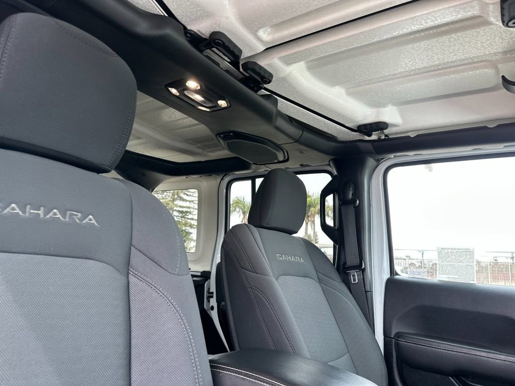 Used 2020 Jeep Wrangler Unlimited Sahara image 16
