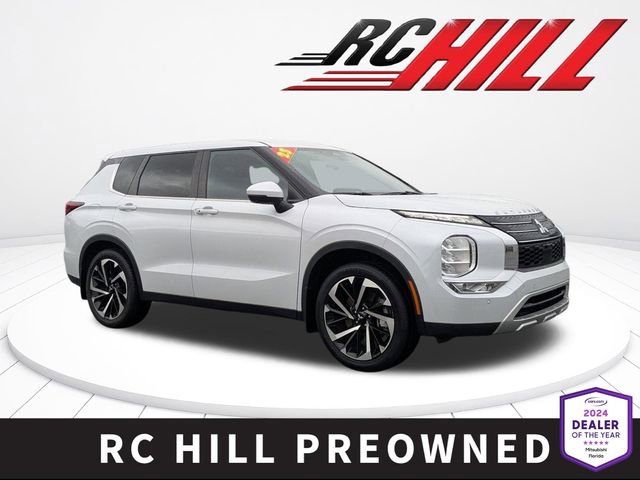 Used 2023 Mitsubishi Outlander SE