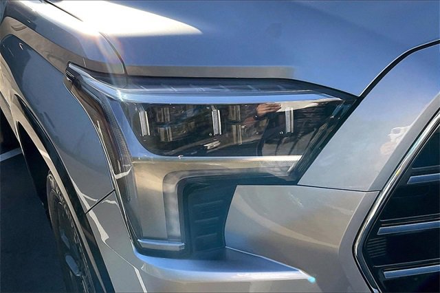 Used 2025 Toyota Sequoia Platinum image 29