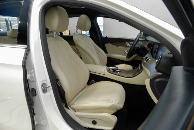 Used 2018 Mercedes-Benz E 300 image 40