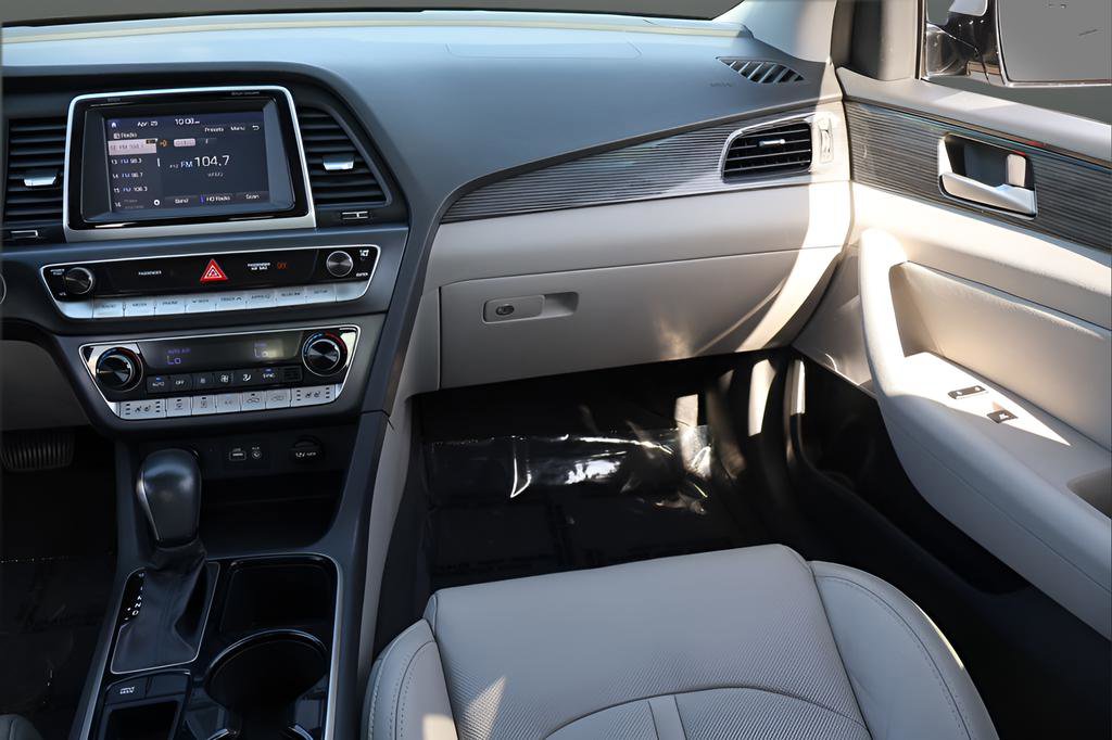 Used 2018 Hyundai Sonata Limited FWD image 18