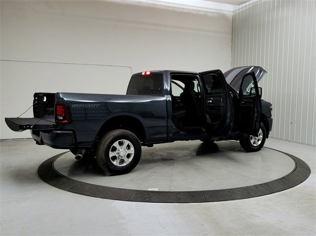 New 2025 RAM 2500 Big Horn image 15