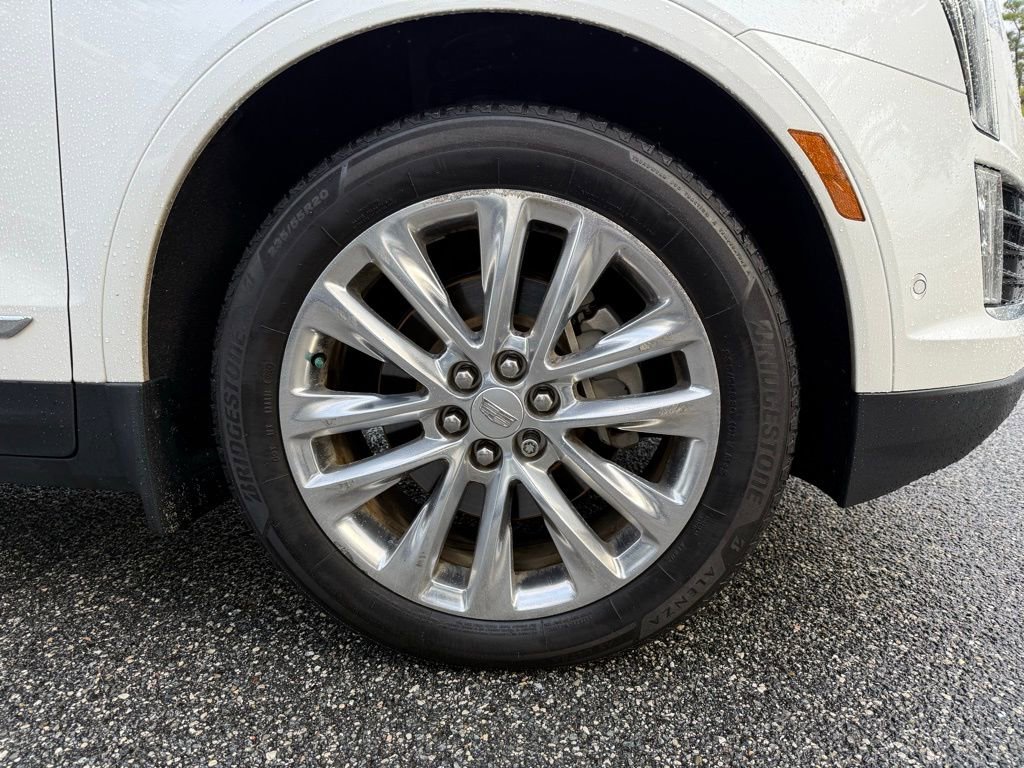 Used 2018 Cadillac XT5 Platinum w/ Driver Assist Package image 6
