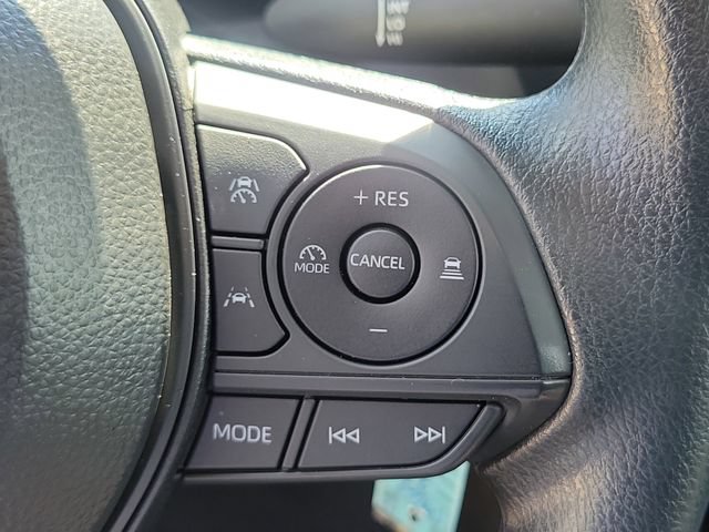 Used 2026 Toyota Corolla LE FWD image 21