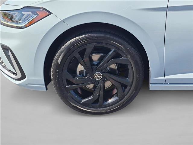 New 2027 Volkswagen Jetta SE FWD image 10