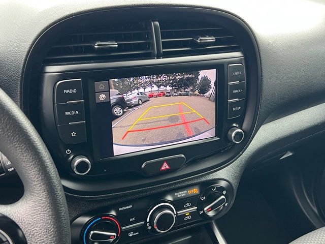 Used 2023 Kia Soul LX image 24