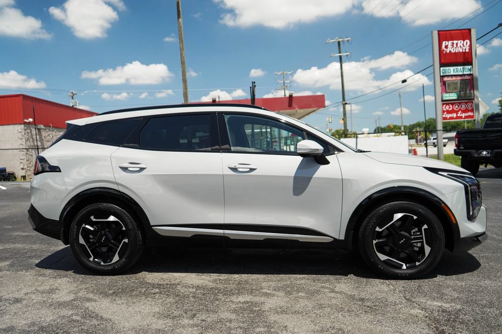 Used 2026 Kia Sportage SX FWD image 2
