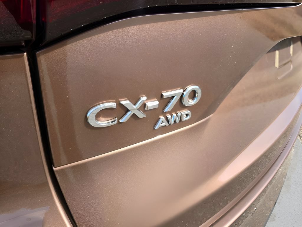 Used 2025 MAZDA CX-70 Plug-In Hybrid w/ Premium Plus AWD/4WD image 9