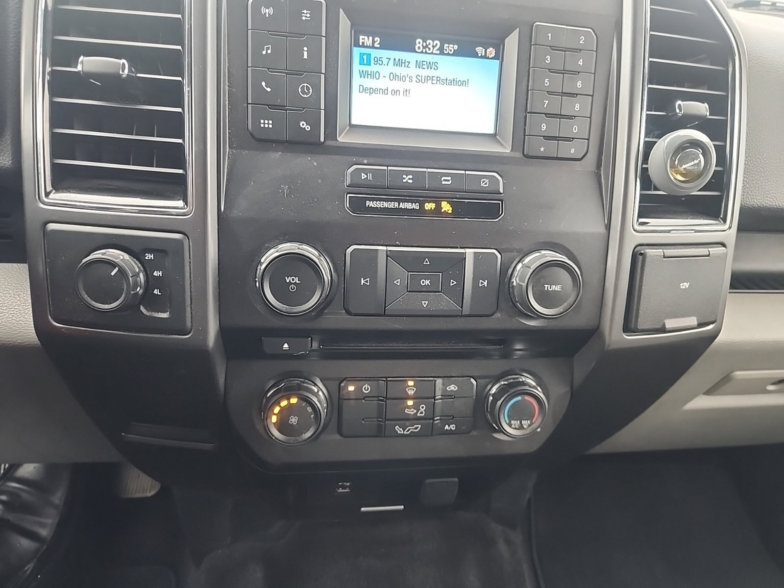 Used 2018 Ford F150 XLT AWD/4WD image 12