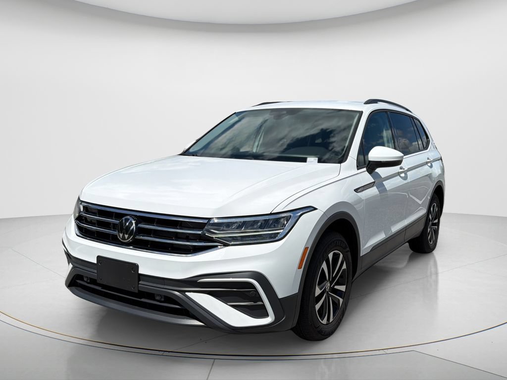 Used 2024 Volkswagen Tiguan S AWD/4WD image 11
