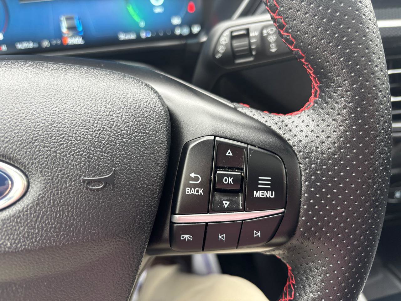 Used 2023 Ford Escape ST-Line Elite w/ Premium Technology Package image 21