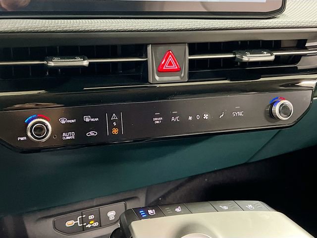 New 2025 Kia EV6 Wind image 16